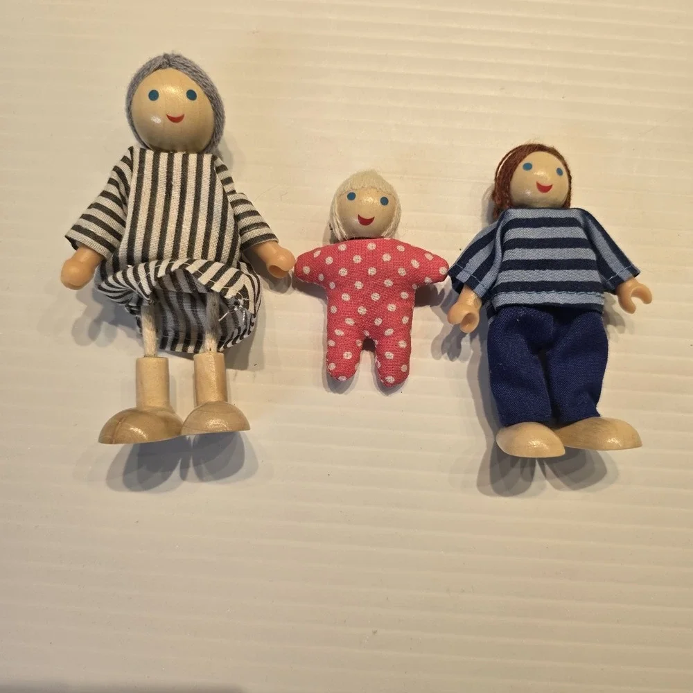 Wooden Doll Figures Dollhouse Bendable Poseable‎ Action Figures